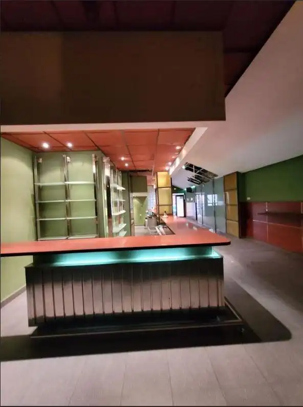 Local comercial en venda a La Vall d'Uixó, imagen 3