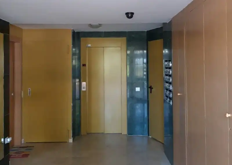 Garage for sale in Torrent