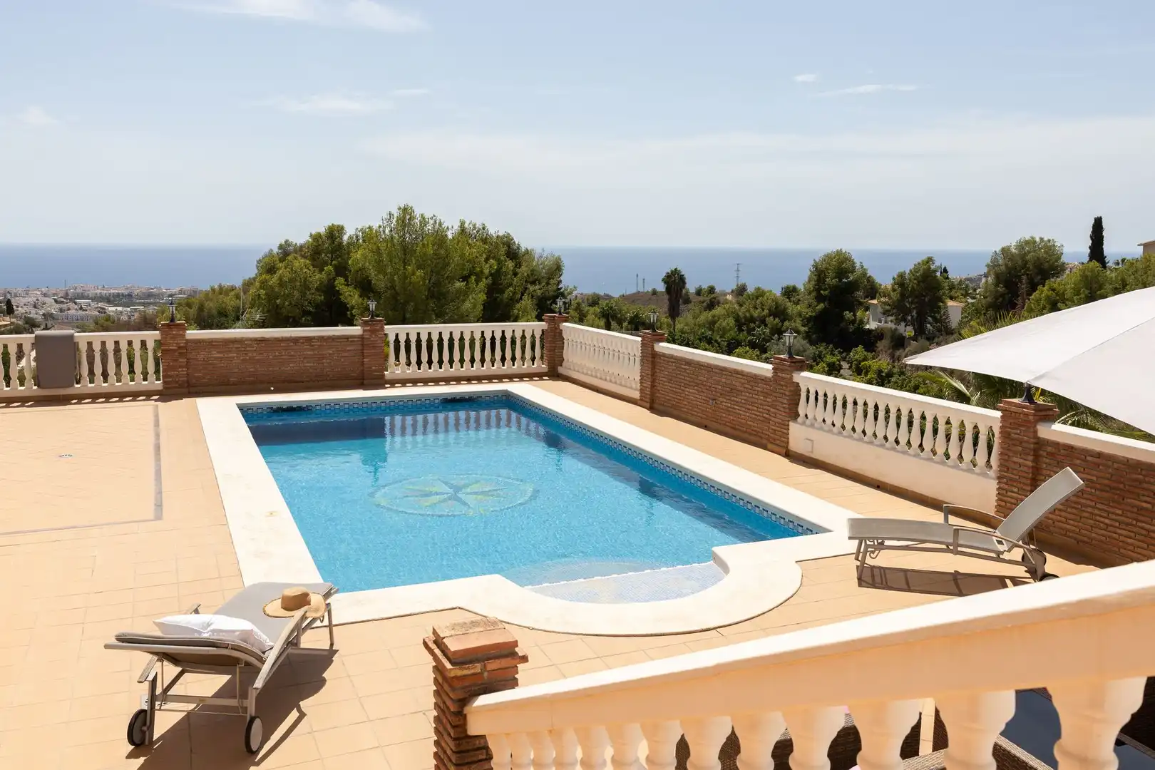 Villa con terrazza in vendita a Frigiliana