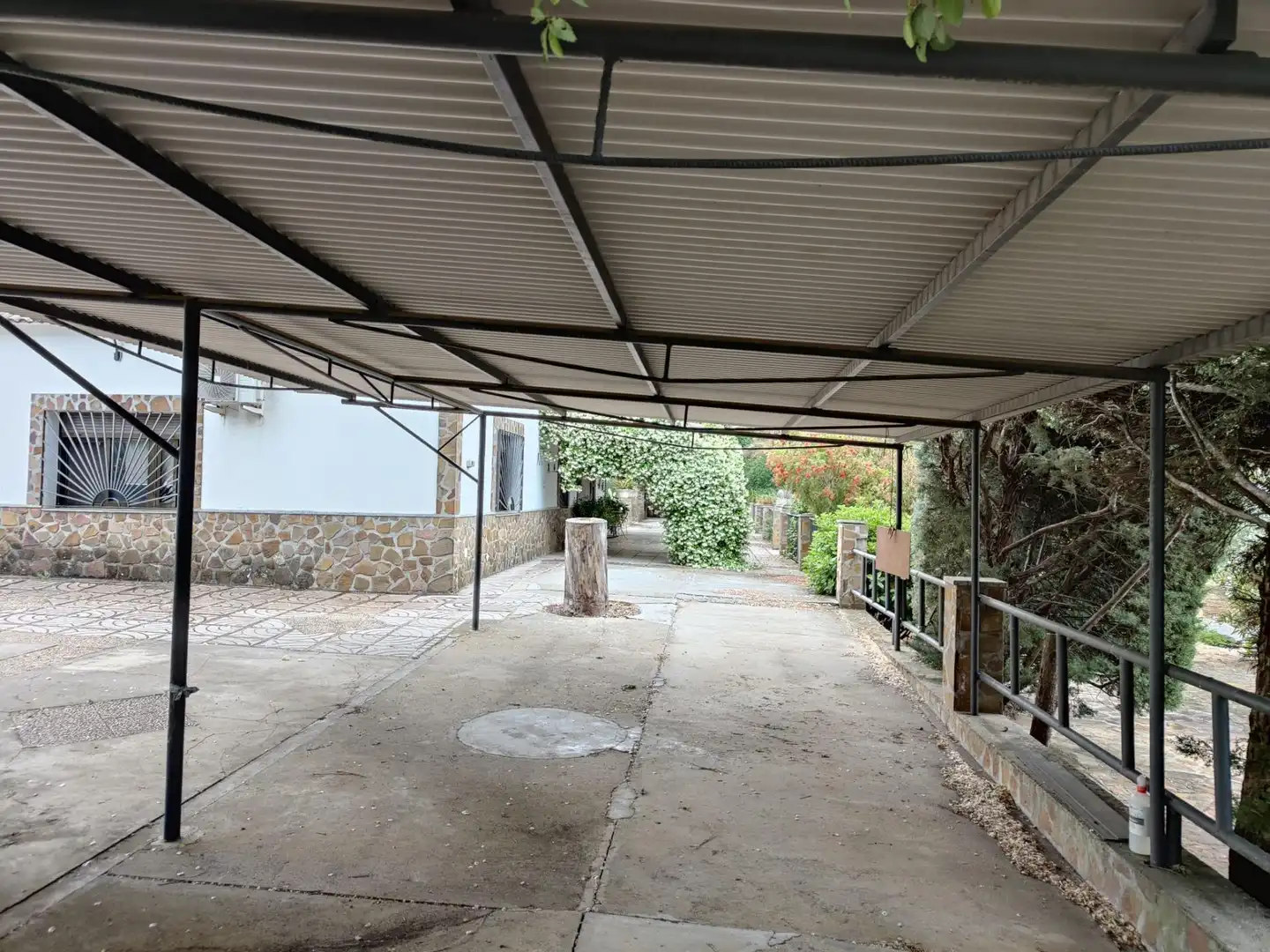 Parking de Casa o chalet en venta en Brazatortas con Aire acondicionado, Calefacción y Jardín privado