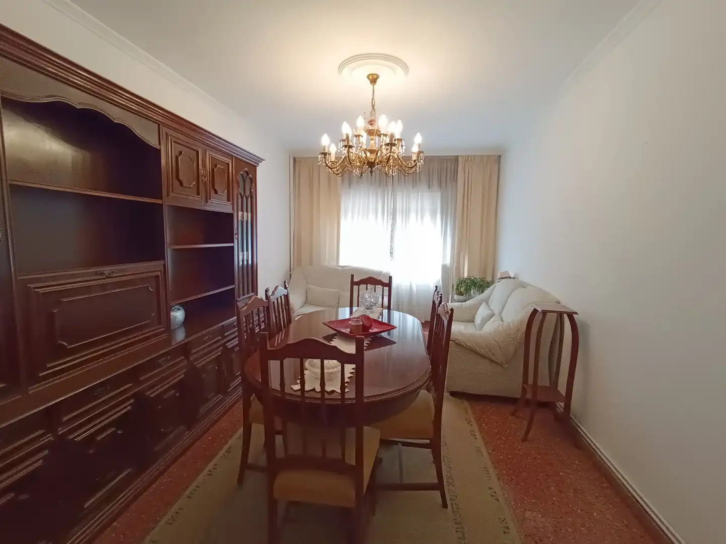 Wohnzimmer von Wohnung zum Verkauf in Pontevedra Capital  mit Heizung, Parkett und Abstellraum