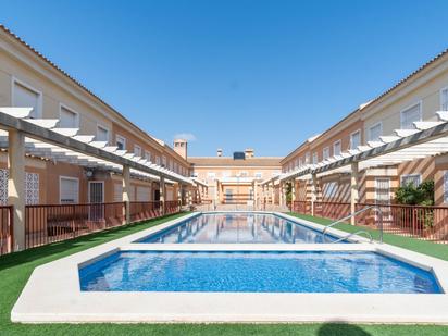 Piscina de Casa adosada en venda en Elche / Elx amb Terrassa i Balcó