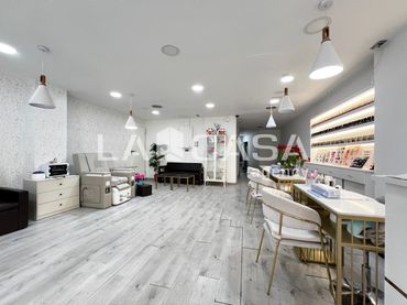 Business premises for sale in Carrer de Pi i Gibert