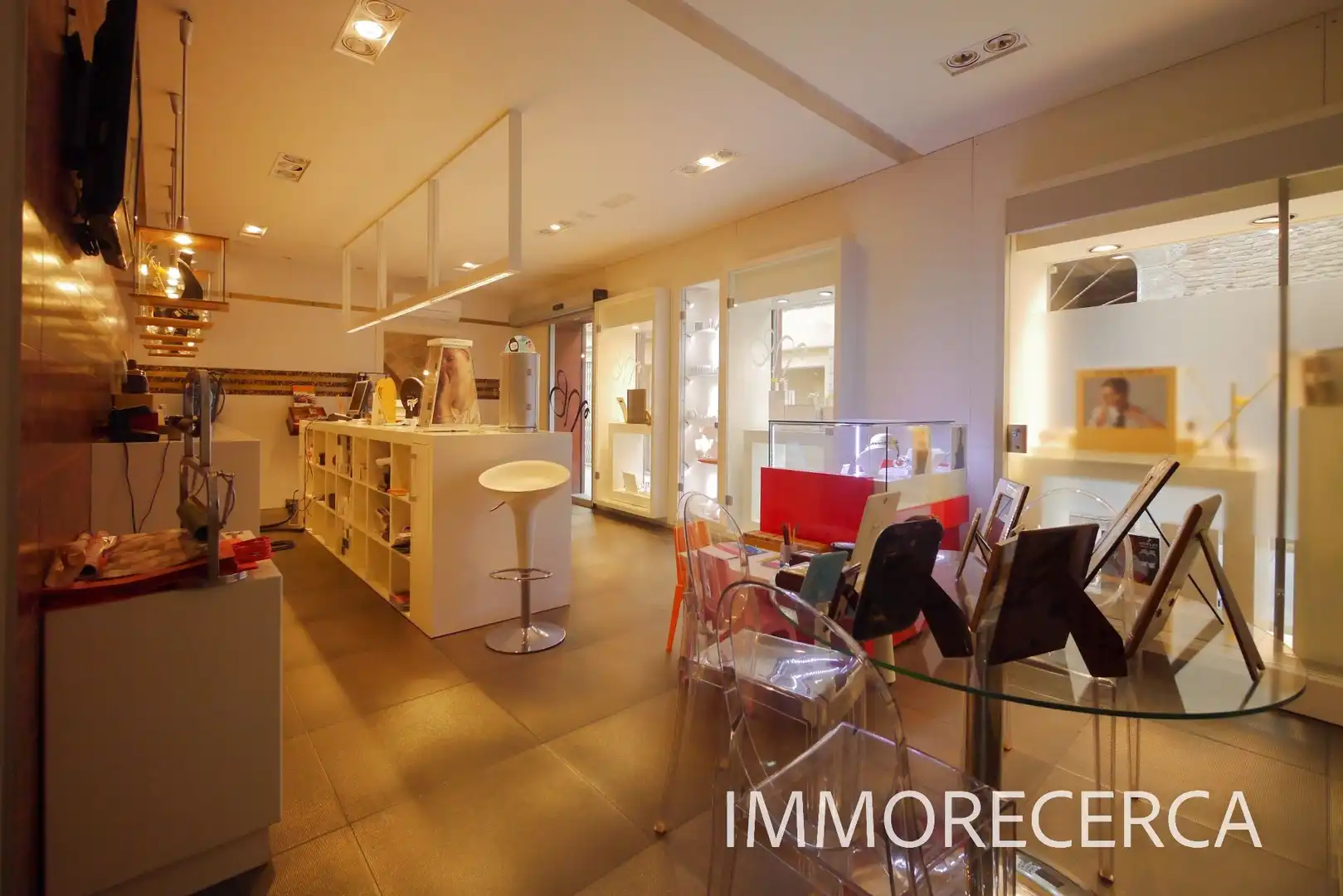 Local comercial de lloguer a Torroella de Montgrí, imagen 7