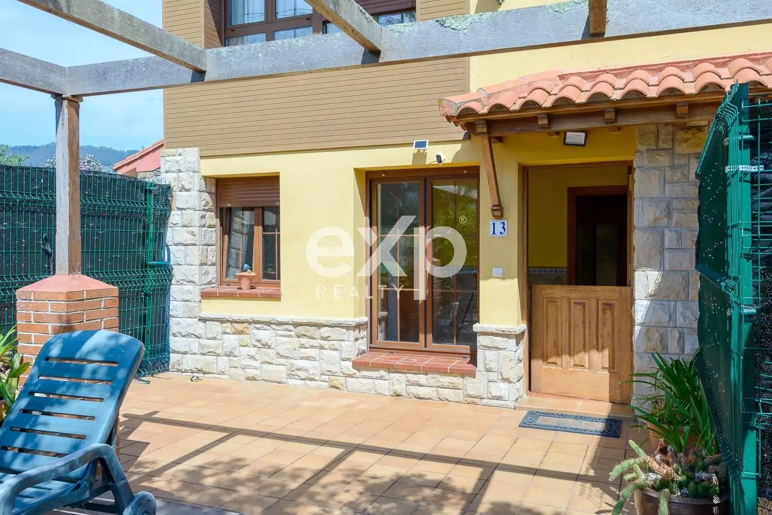 Exterior view of Houses for sale in Villaviciosa  with Heating, Private garden and Terrace