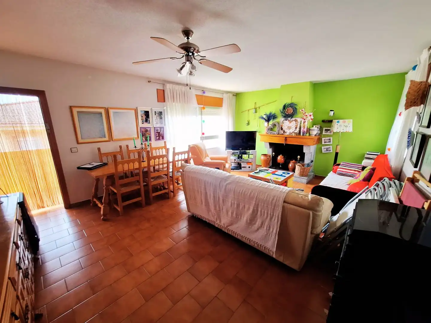 Sala de estar de Piso en venta en La Adrada  con Calefacción, Terraza y Trastero