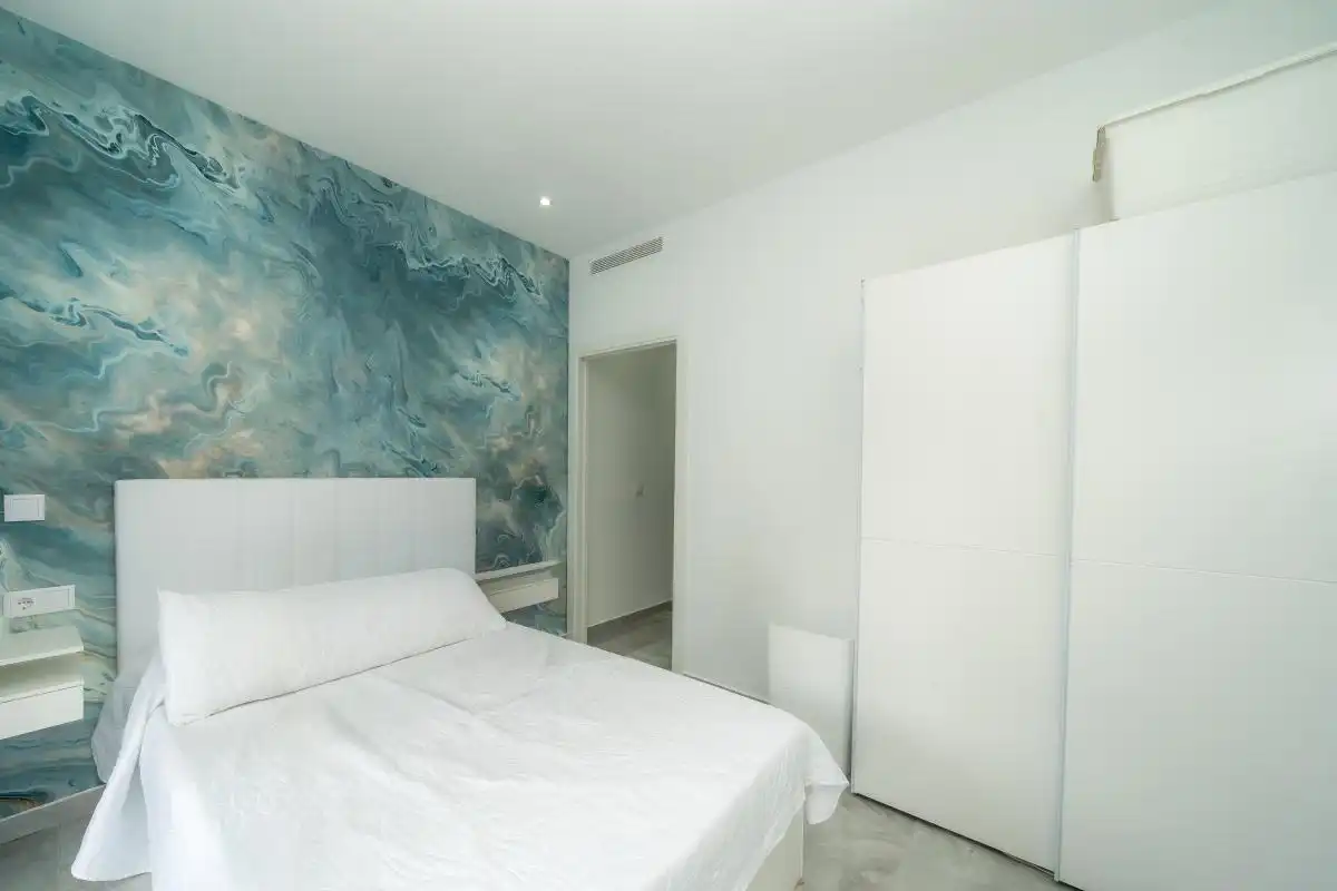 Habitación de Planta baja en venta en Benidorm con Calefacción, Jardín privado y Terraza