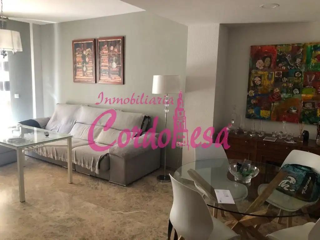 Casa con piscina en venta en Periurbano Este - Campiña, imagen 2