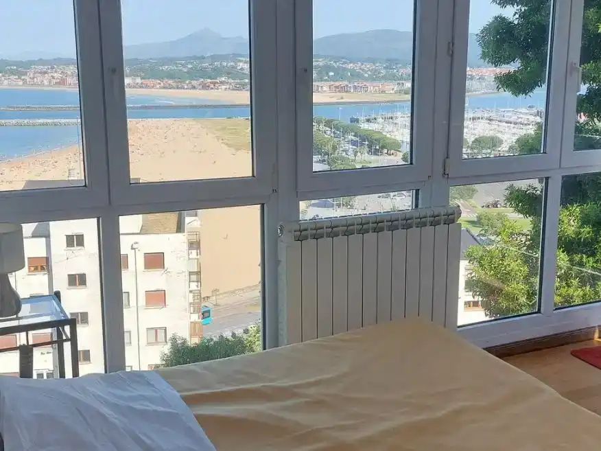 Dormitori de Pis en venda en Hondarribia amb Aire condicionat