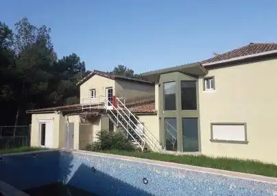 Vista exterior de Casa o xalet en venda en La Pobla de Tornesa amb Traster i Piscina comunitària