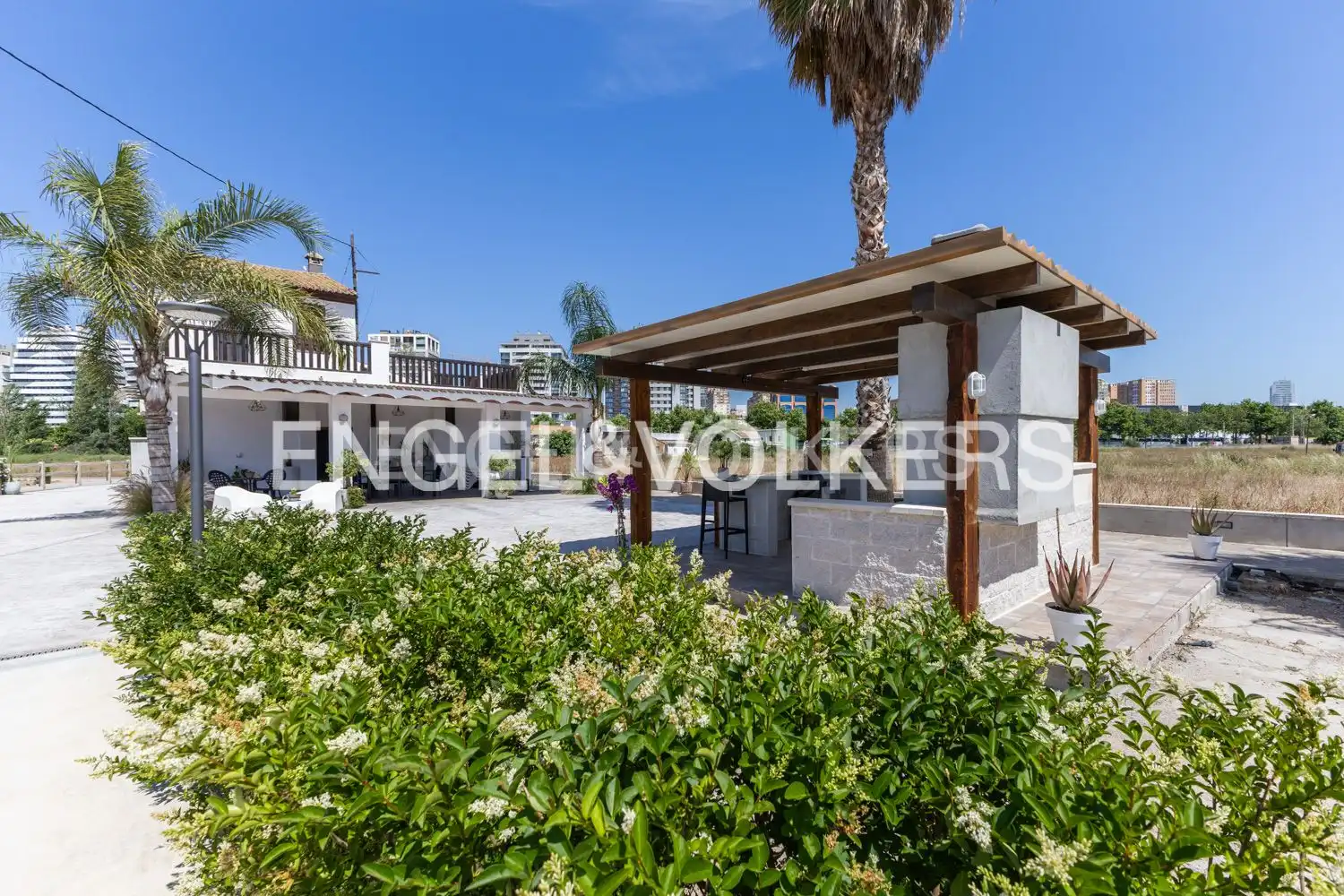 Terraza de Casa o chalet en venta en Valencia con Aire acondicionado, Calefacción y Jardín privado