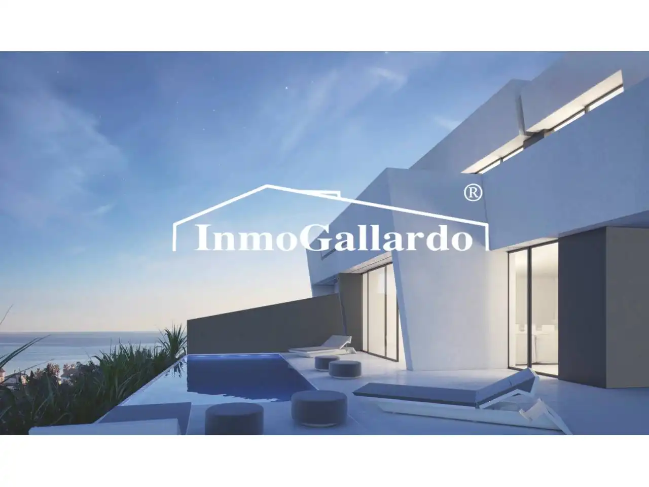 Vista exterior de Casa o xalet en venda en Vélez-Málaga amb Aire condicionat, Calefacció i Jardí privat