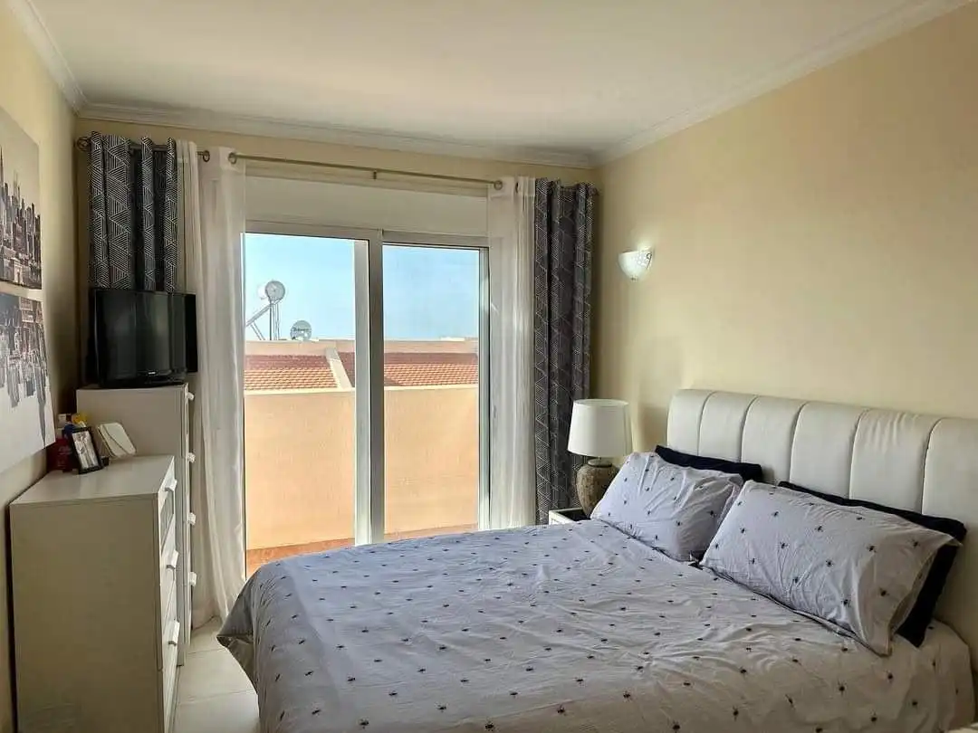 Habitación de Casa adosada en venta en Santiago del Teide con Terraza, Amueblado y Piscina comunitaria