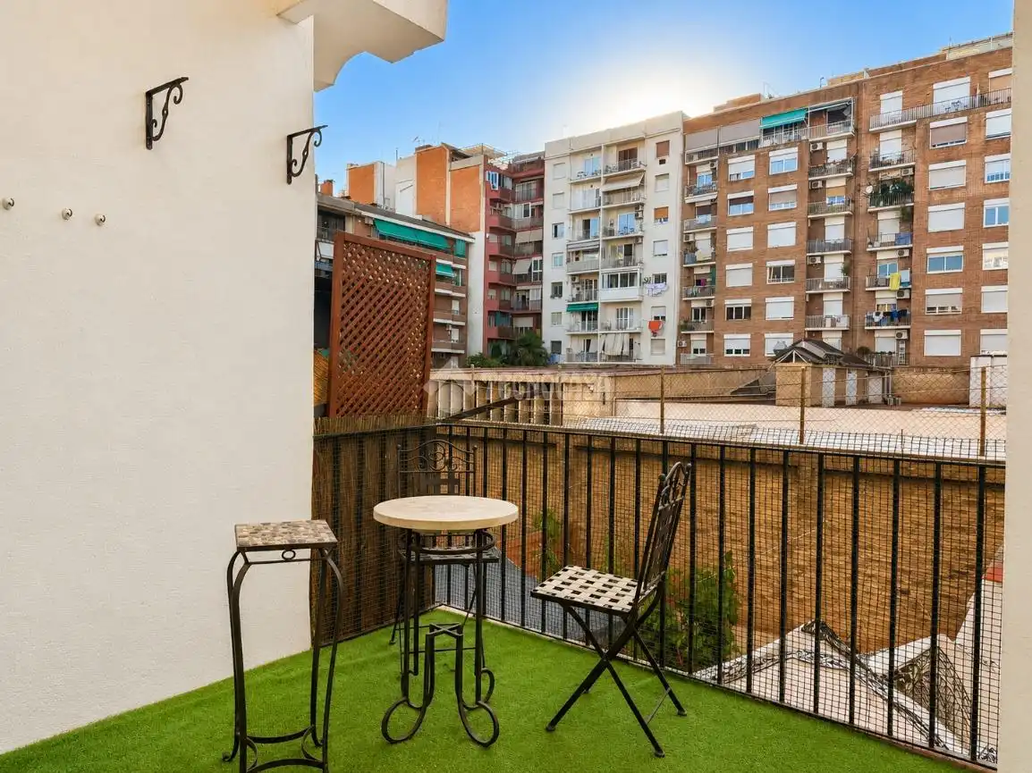 Terraza de Piso en venta en Barcelona con Parquet y Balcón