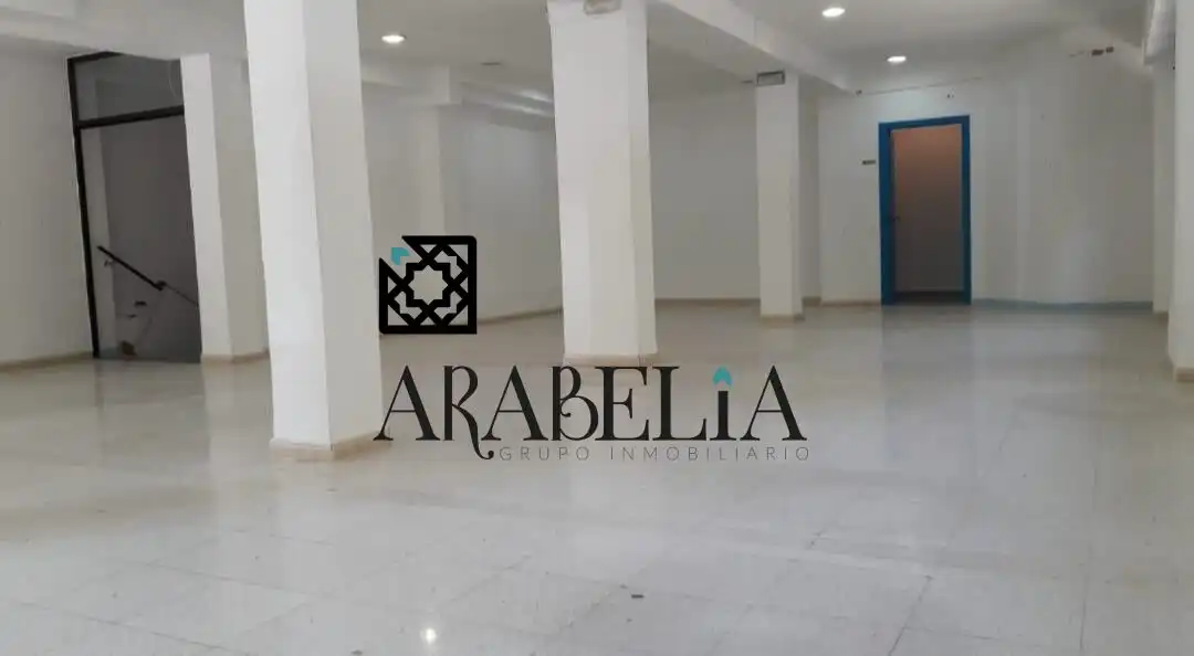 Local comercial en venda a Sur, imagen 4