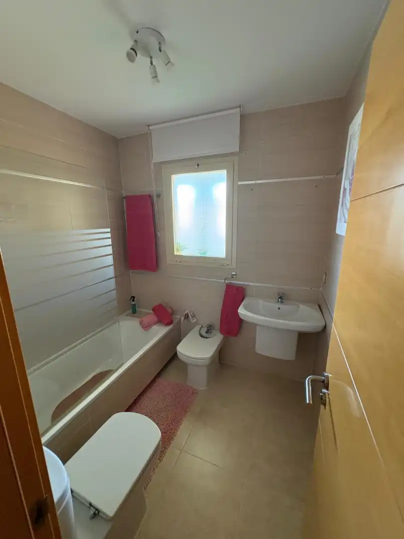 Bathroom of Flat for rent in Vélez-Málaga  with Terrace, Furnished and Community pool