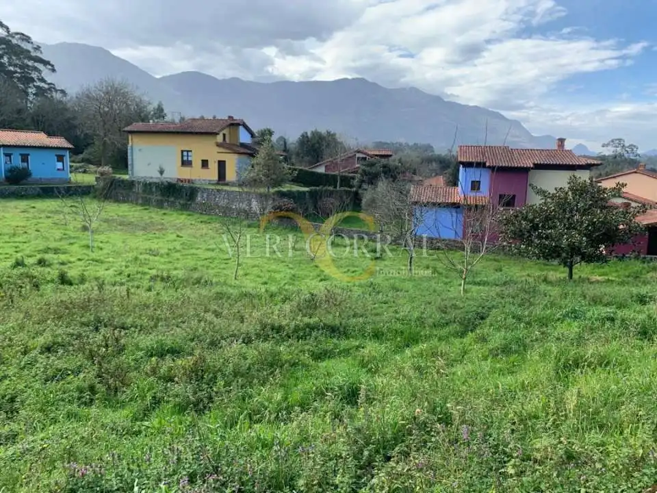 Land for sale in Llanes