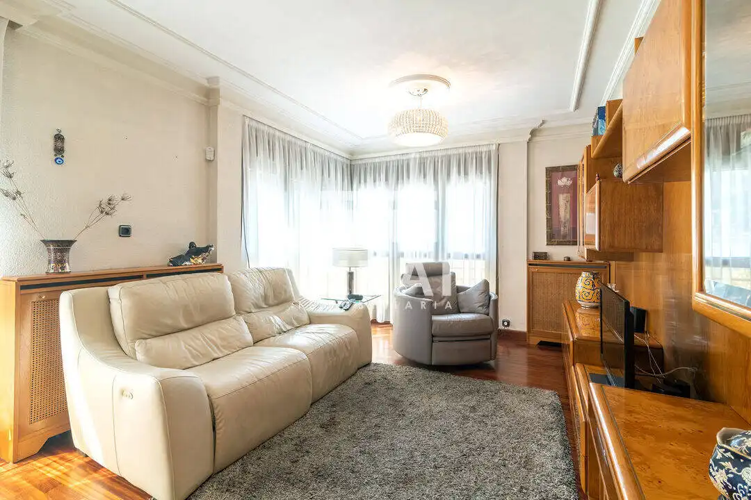 Wohnzimmer von Wohnung zum Verkauf in Arrasate / Mondragón mit Heizung, Abstellraum und Alarm
