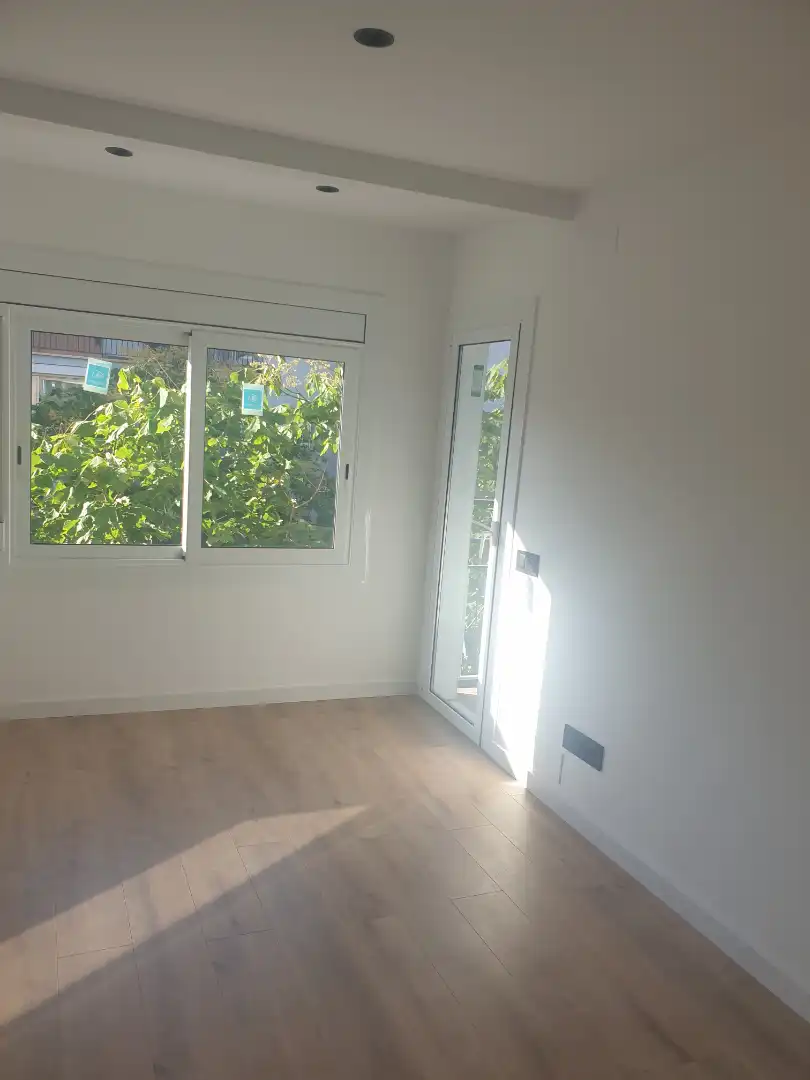 Habitación de Piso en venta en Badalona con Aire acondicionado, Calefacción y Parquet