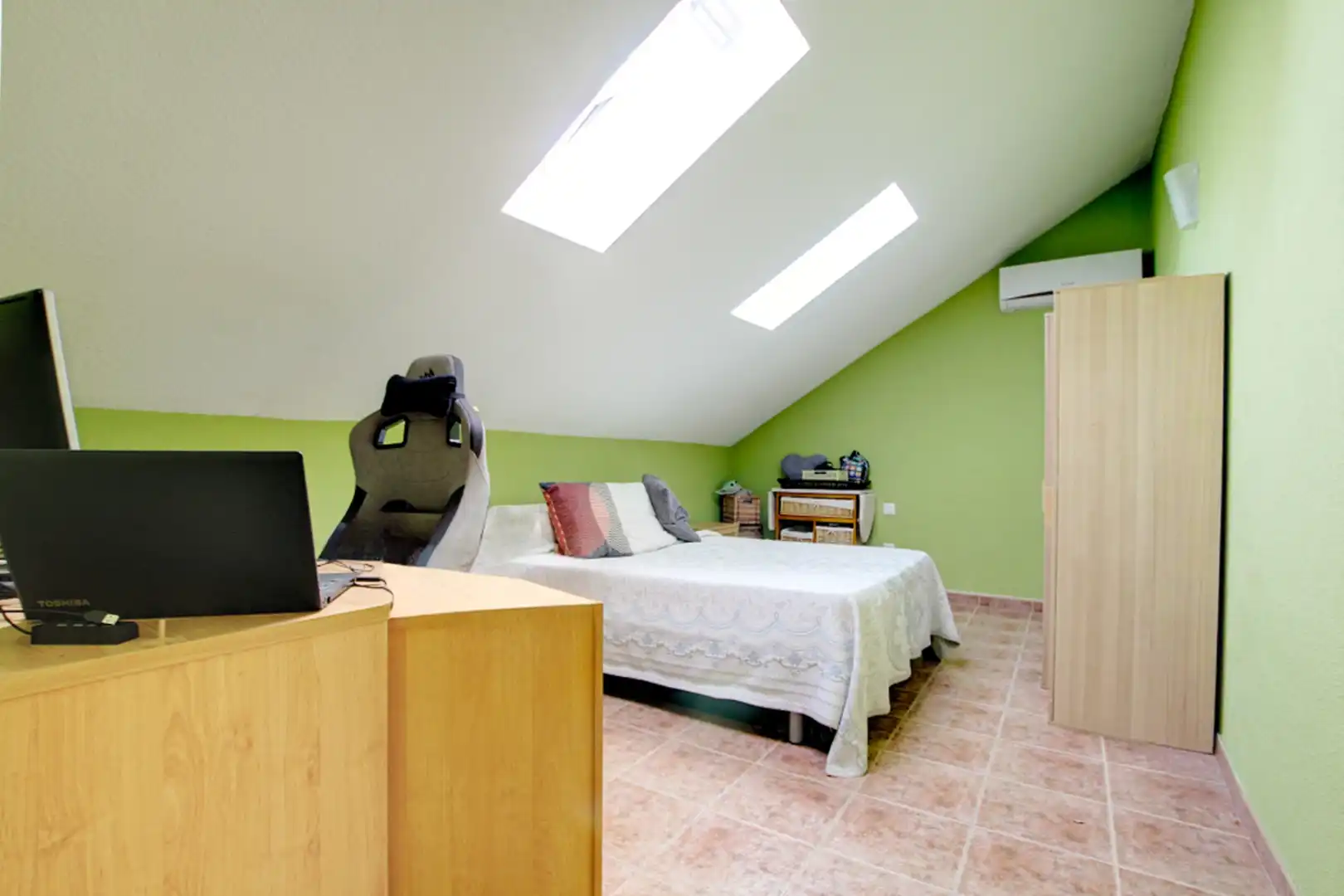 Dormitori de Casa o xalet en venda en Nuevo Baztán amb Aire condicionat, Calefacció i Jardí privat