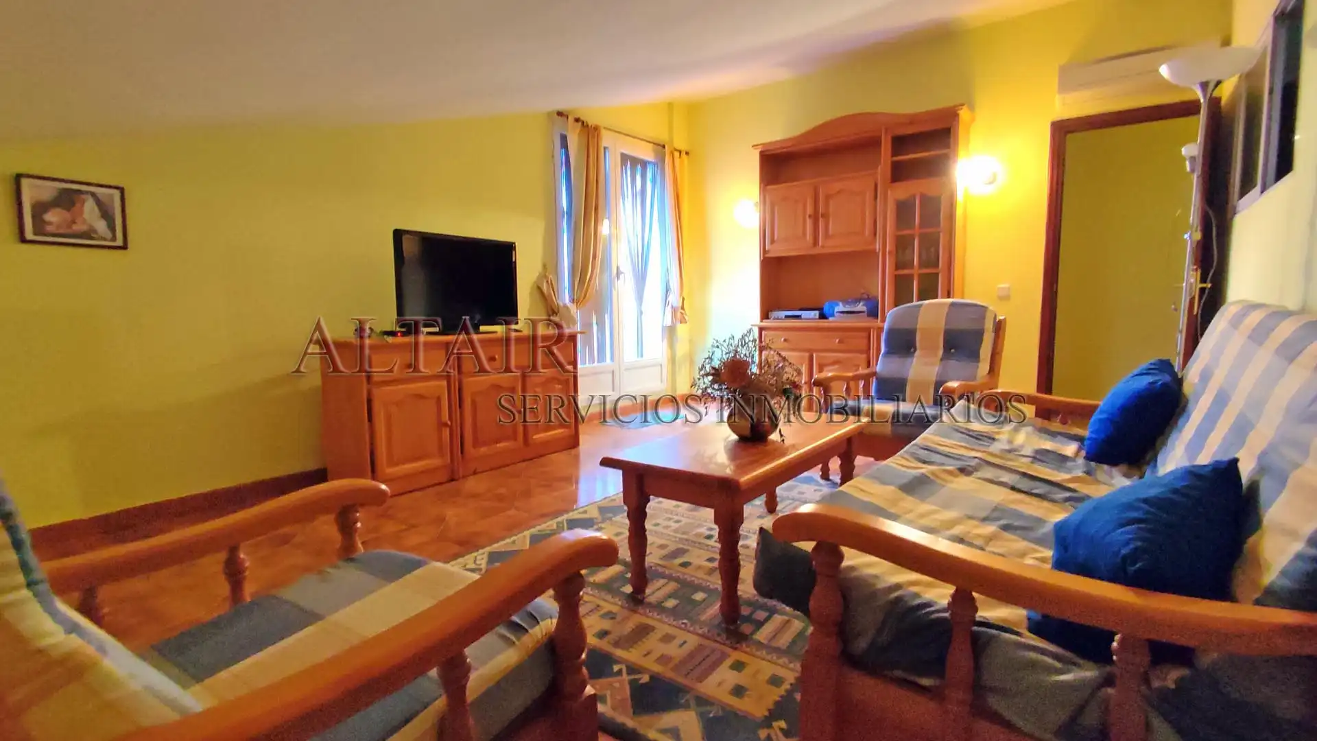 Sala de estar de Ático en venta en Navaluenga con Aire acondicionado, Calefacción y Terraza