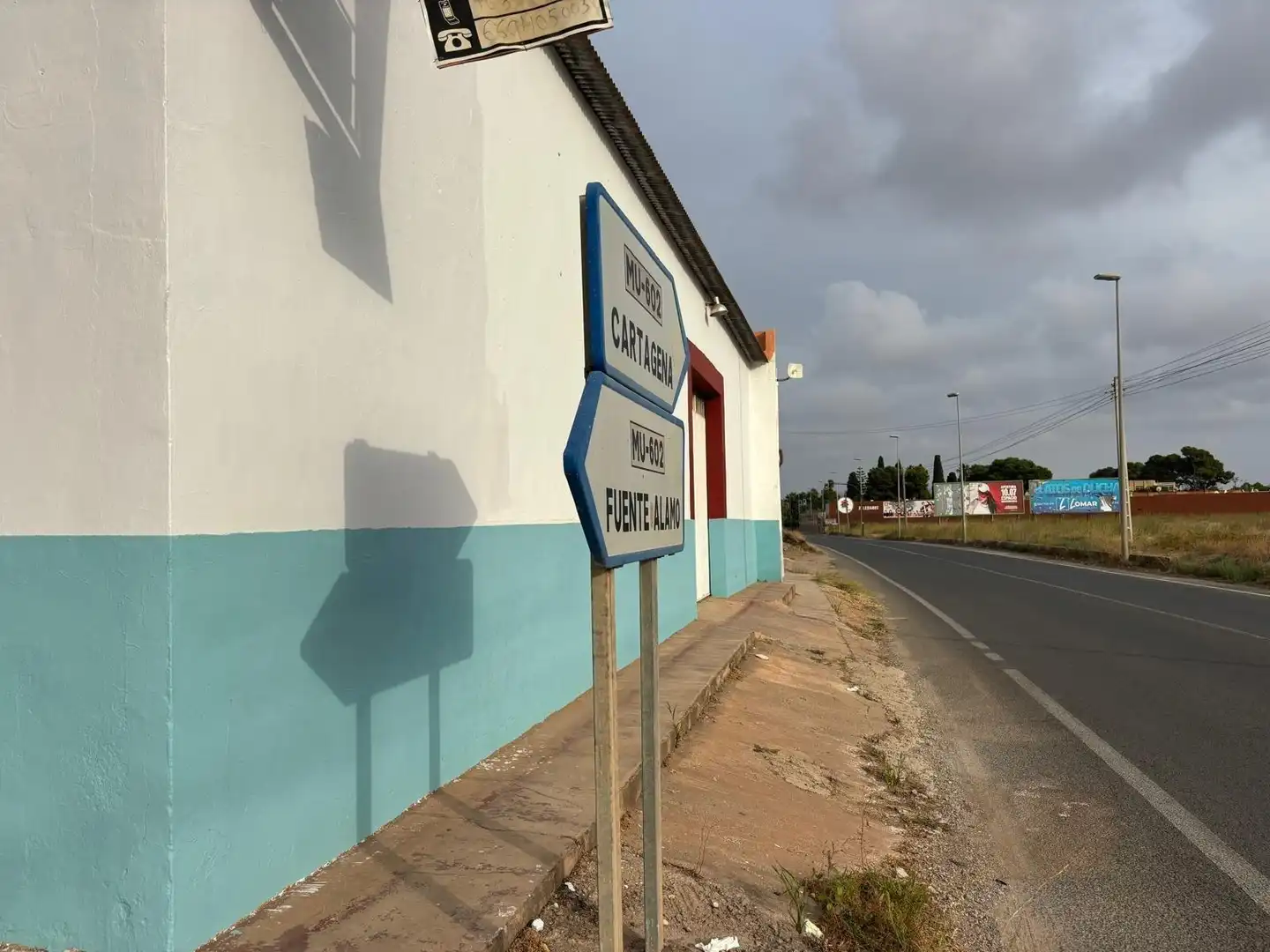 Vista exterior de Nave industrial en venta en Cartagena