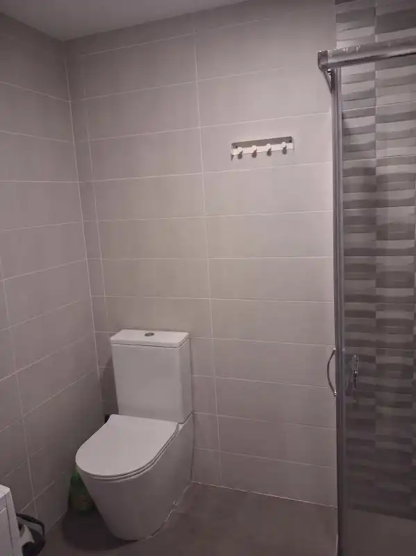 Badezimmer von Wohnung zum Verkauf in Torremolinos mit Klimaanlage, Heizung und Schwimmbad