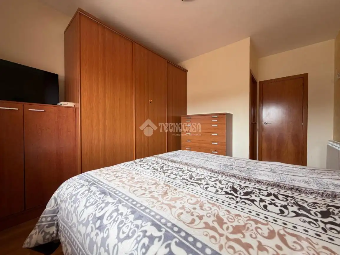 Habitación de Piso en venta en Badalona con Aire acondicionado, Trastero y Balcón