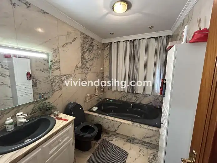 Baño de Casa o chalet en venta en Los Realejos con Jardín privado, Terraza y Amueblado