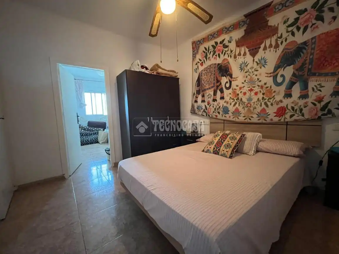 Habitación de Casa adosada en venta en Dos Hermanas