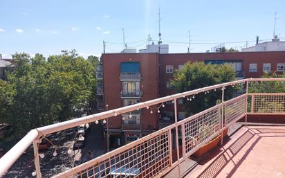 Exterior view of Flat for sale in  Madrid Capital  with Air Conditioner, Terrace and Furnished