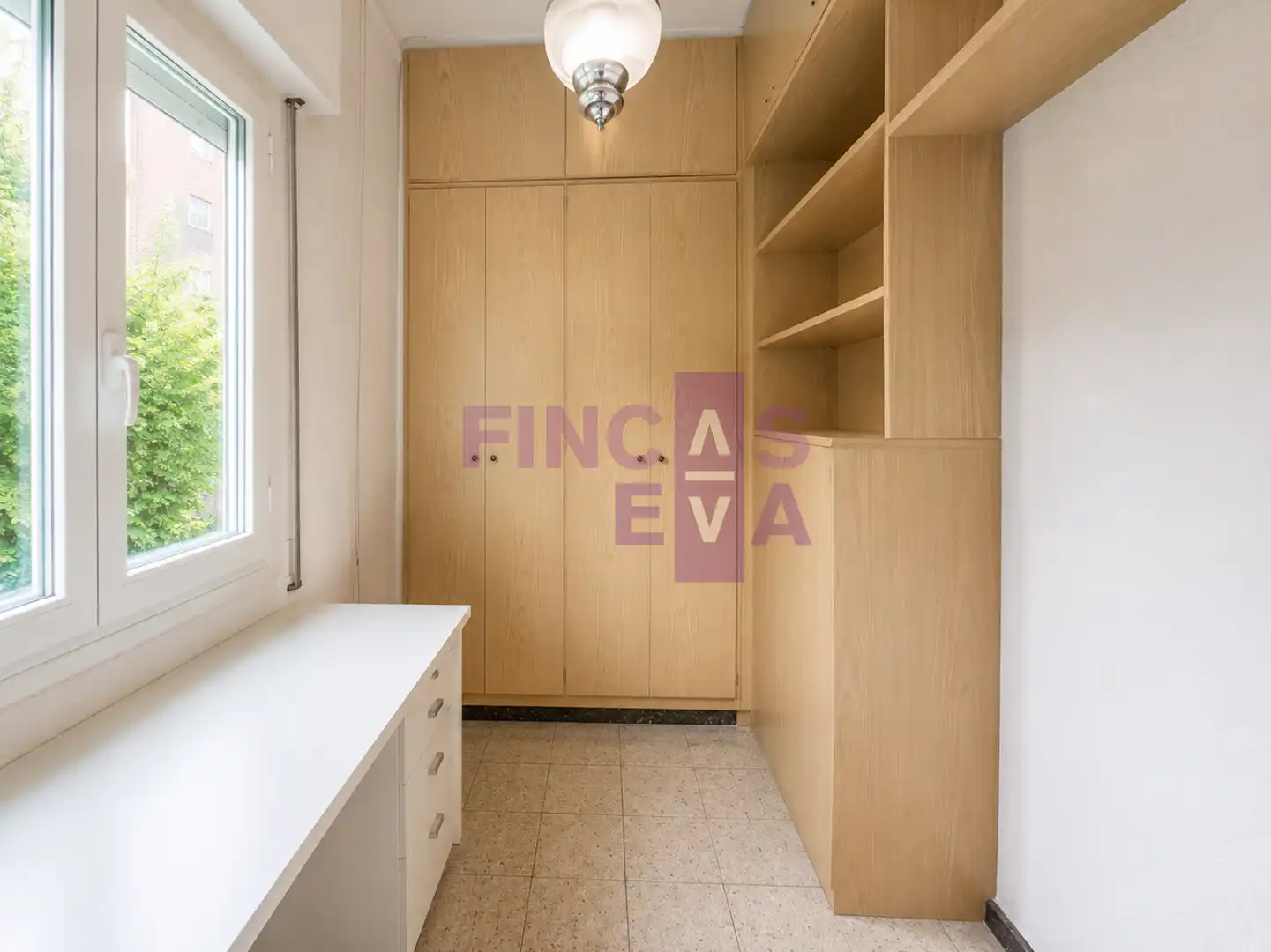 Habitación de Piso en venta en Barcelona con Calefacción, Trastero y Balcón