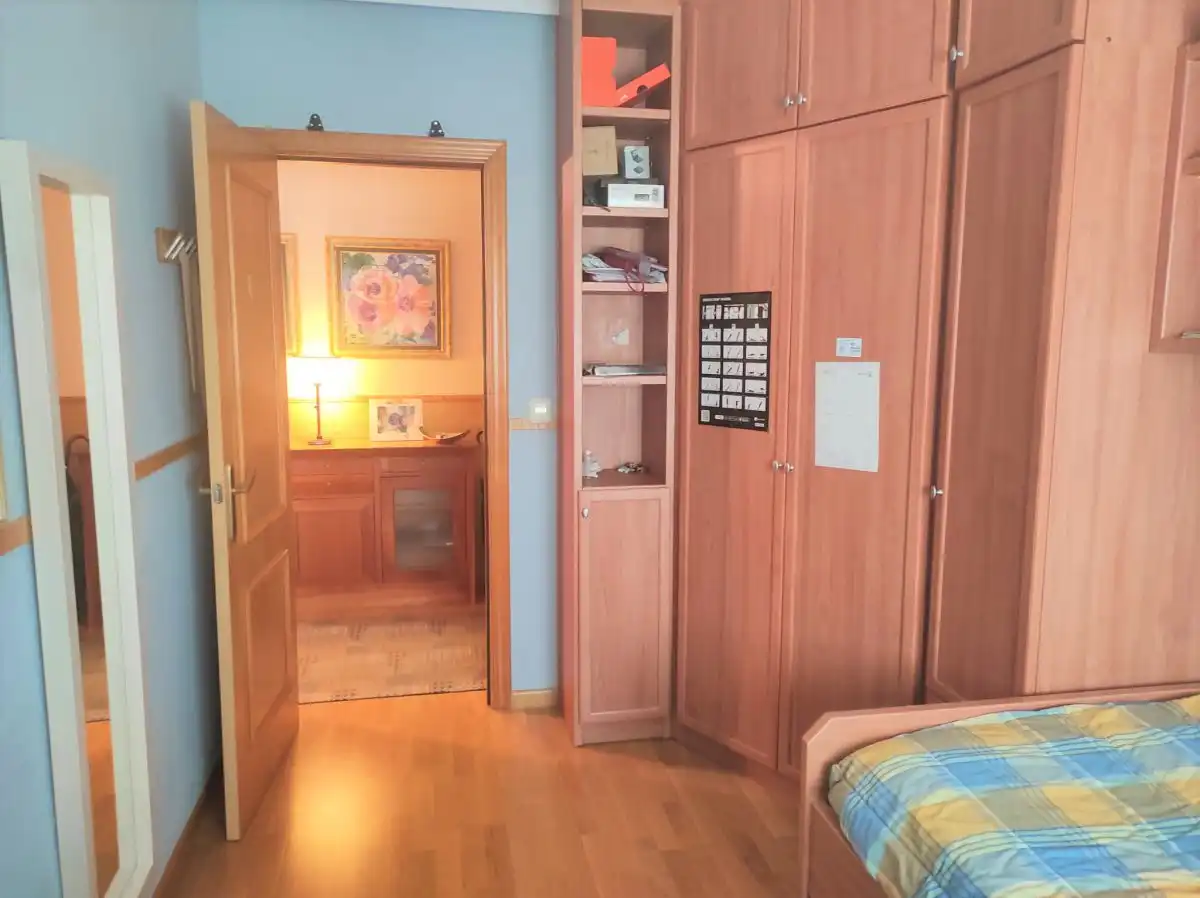 Schlafzimmer von Wohnung zur Miete in Albacete mit Klimaanlage, Heizung und Parkett