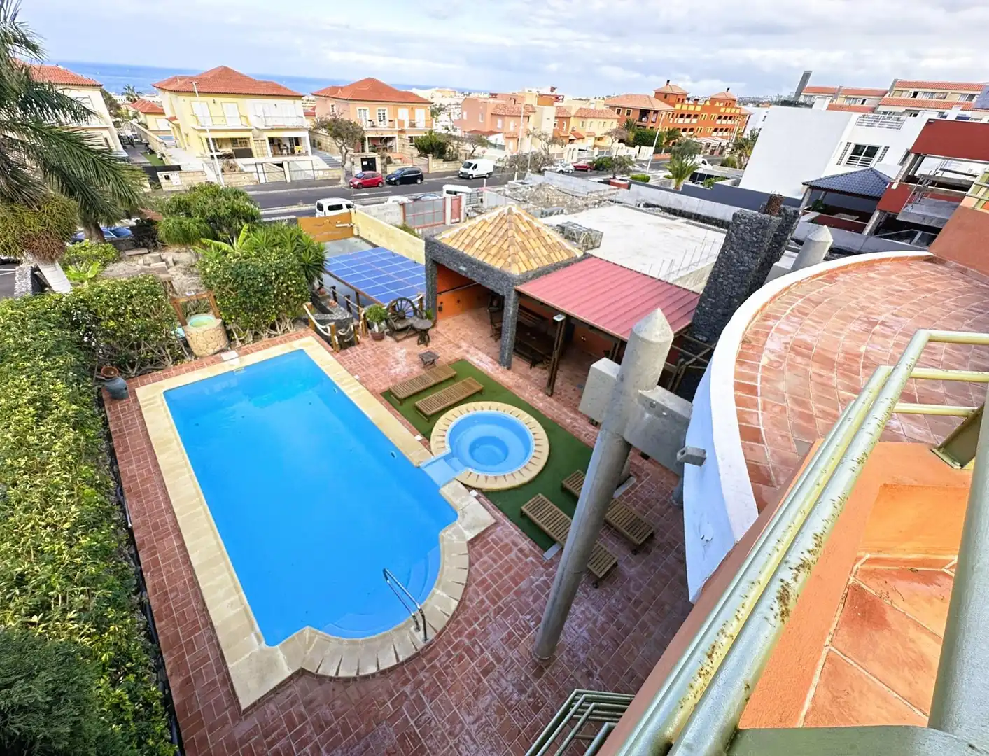 Piscina de Casa o xalet en venda en Adeje amb Aire condicionat, Calefacció i Jardí privat