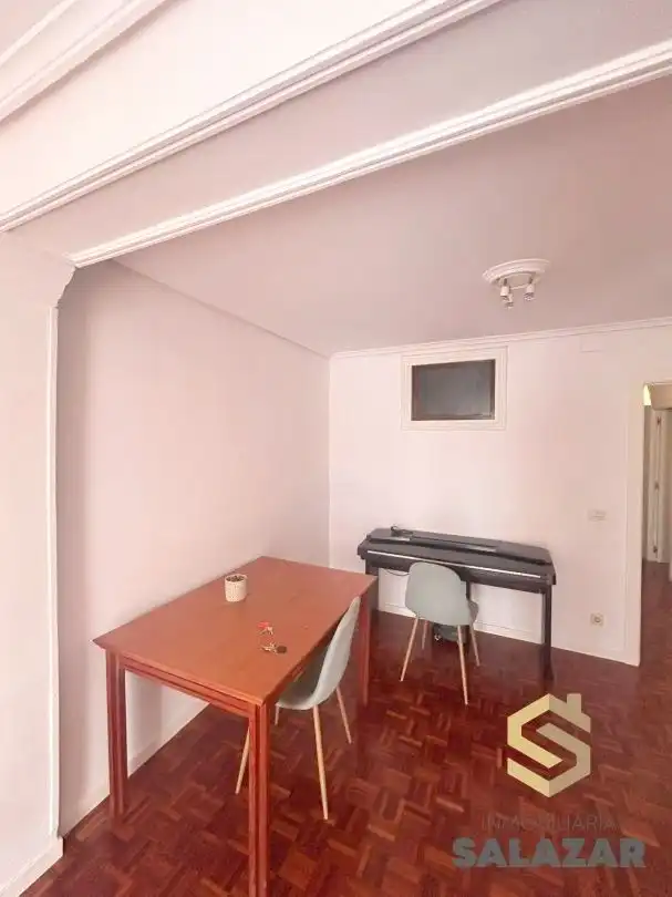 Flat for rent in Bilbao   with Balcony