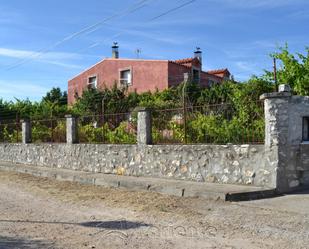 Casa o xalet en venda en Mojados amb Piscina