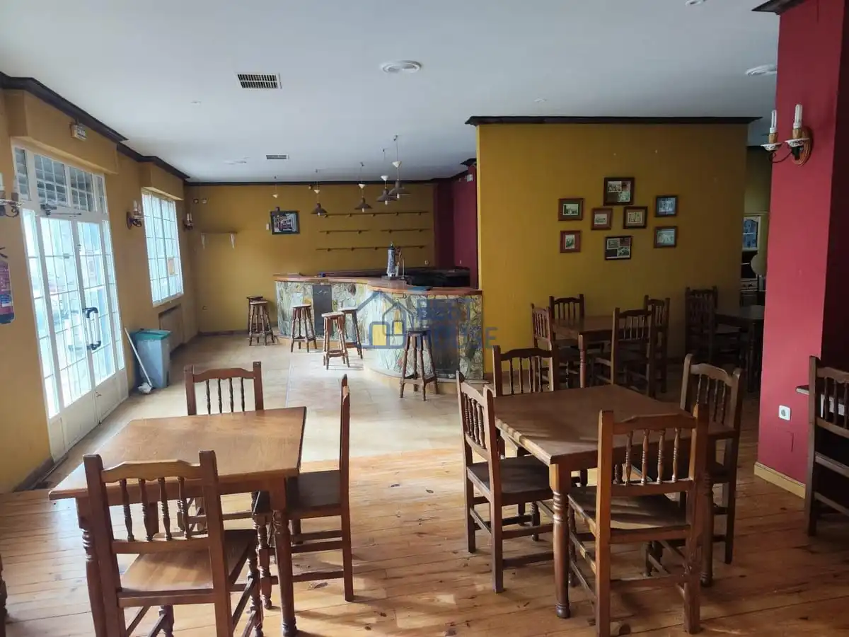 Business premises for sale in Matallana de Torío, imagen 3