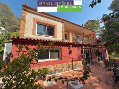 Vista exterior de Casa o xalet en venda en Náquera amb Jardí privat, Parquet i Terrassa