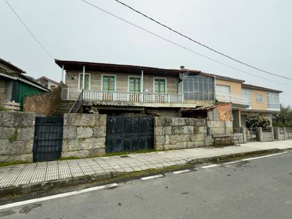 Exterior view of House or chalet for sale in Barbadás  with Private garden and Balcony