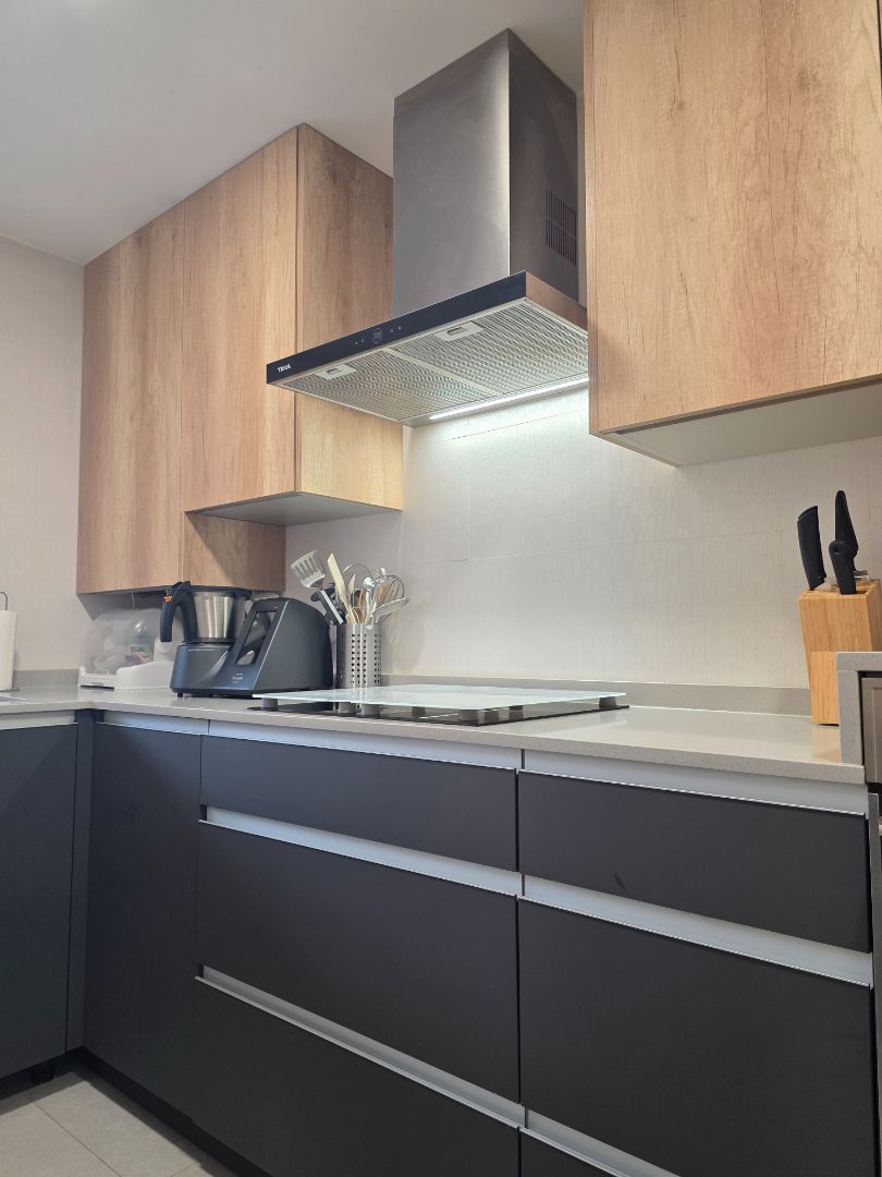 Kitchen of Flat for sale in  Madrid Capital  with Air Conditioner, Heating and Parquet flooring