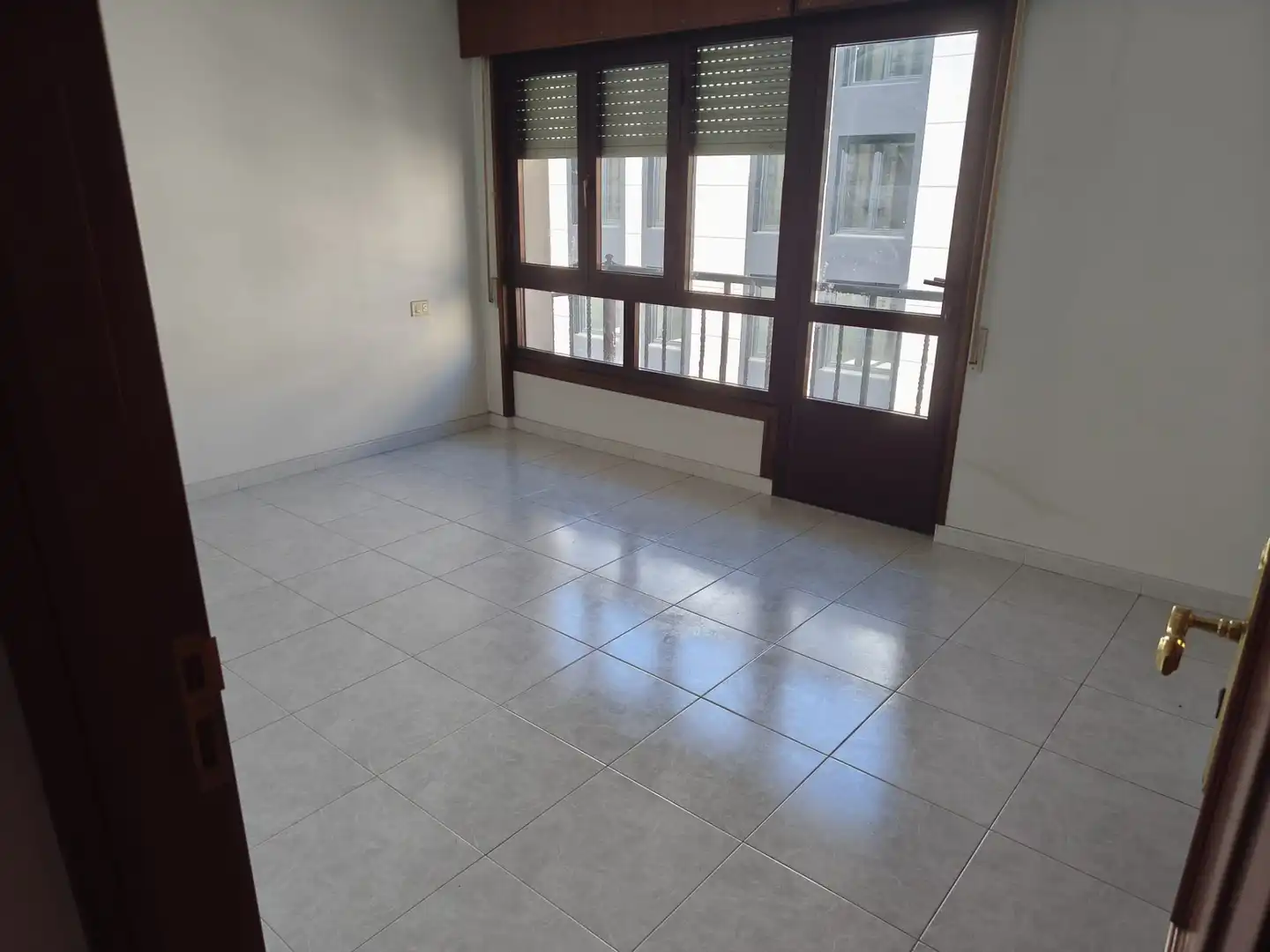 Habitación de Piso en venta en Carballo con Calefacción, Trastero y Balcón