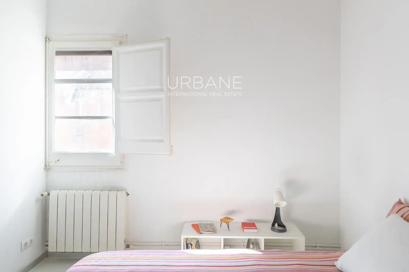 Habitación de Ático en venta en Barcelona con Calefacción, Terraza y Amueblado
