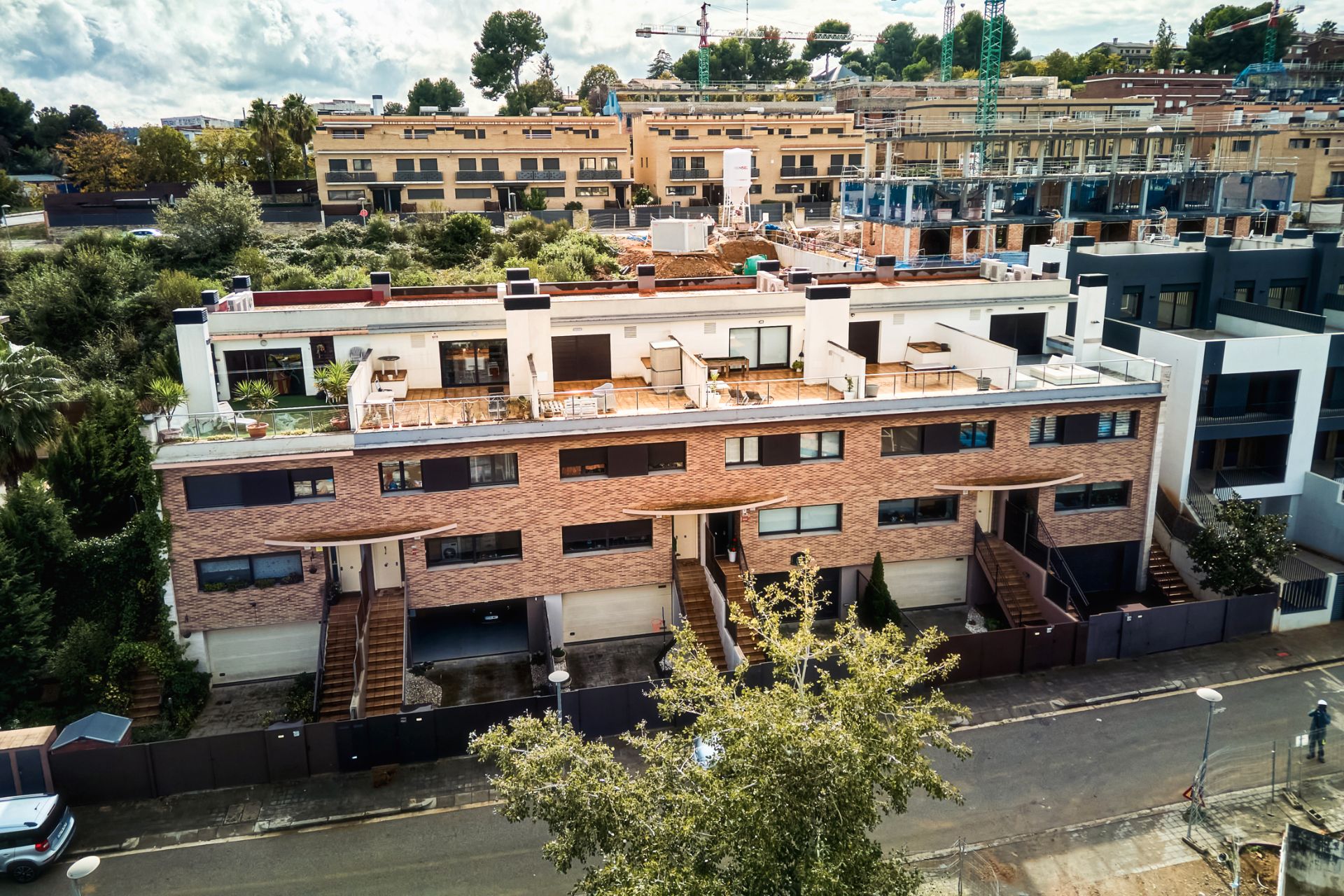 Vista exterior de Casa adosada en venda en Sant Quirze del Vallès amb Jardí privat, Terrassa i Moblat