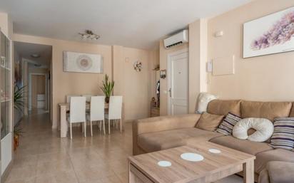 Living room of Flat for sale in Alhaurín El Grande  with Air Conditioner, Terrace and Storage room