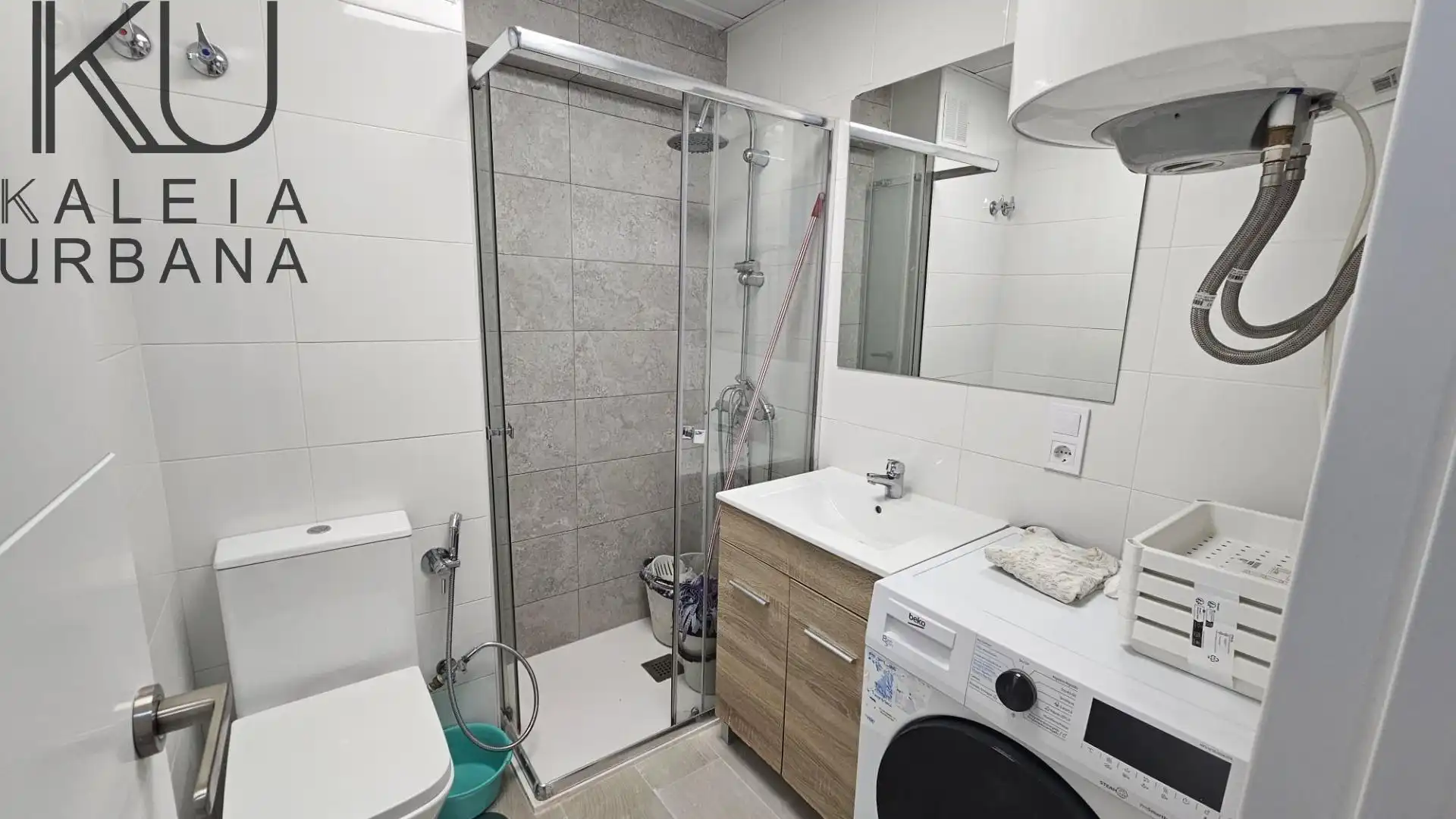 Badezimmer von Wohnung zur Miete in Alicante / Alacant mit Klimaanlage, Möbliert und Ofen