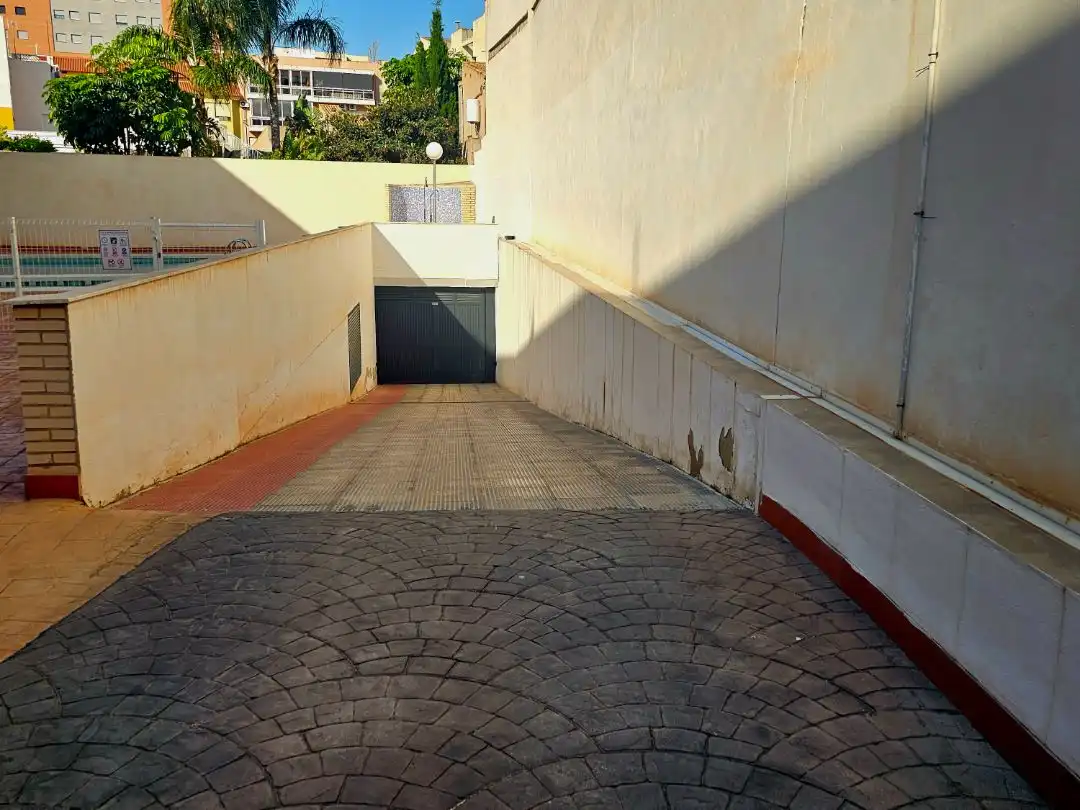 Parking of Garage for rent in El Campello