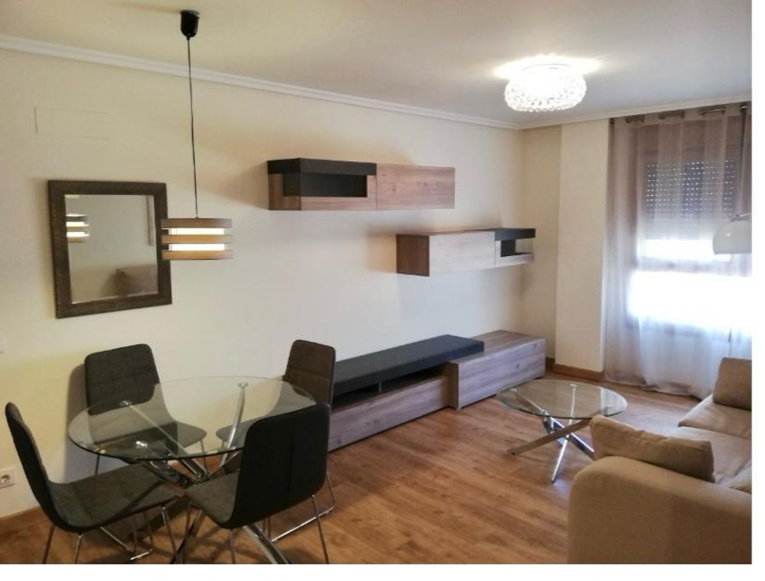 Living room of Flat to rent in  Logroño  with Heating, Terrace and Storage room