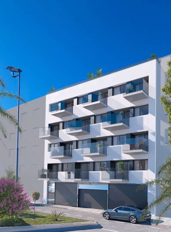 Vista exterior de Piso en venta en Vélez-Málaga con Aire acondicionado