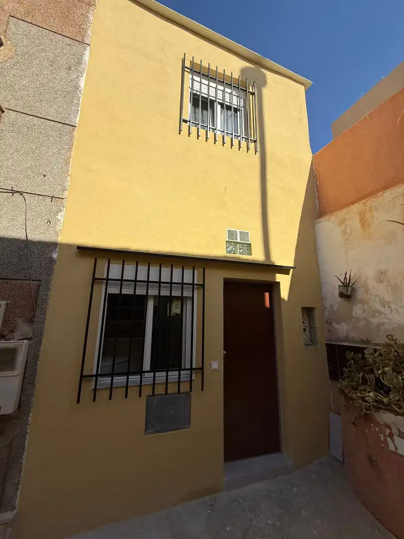 Vista exterior de Casa o chalet en venta en Almería