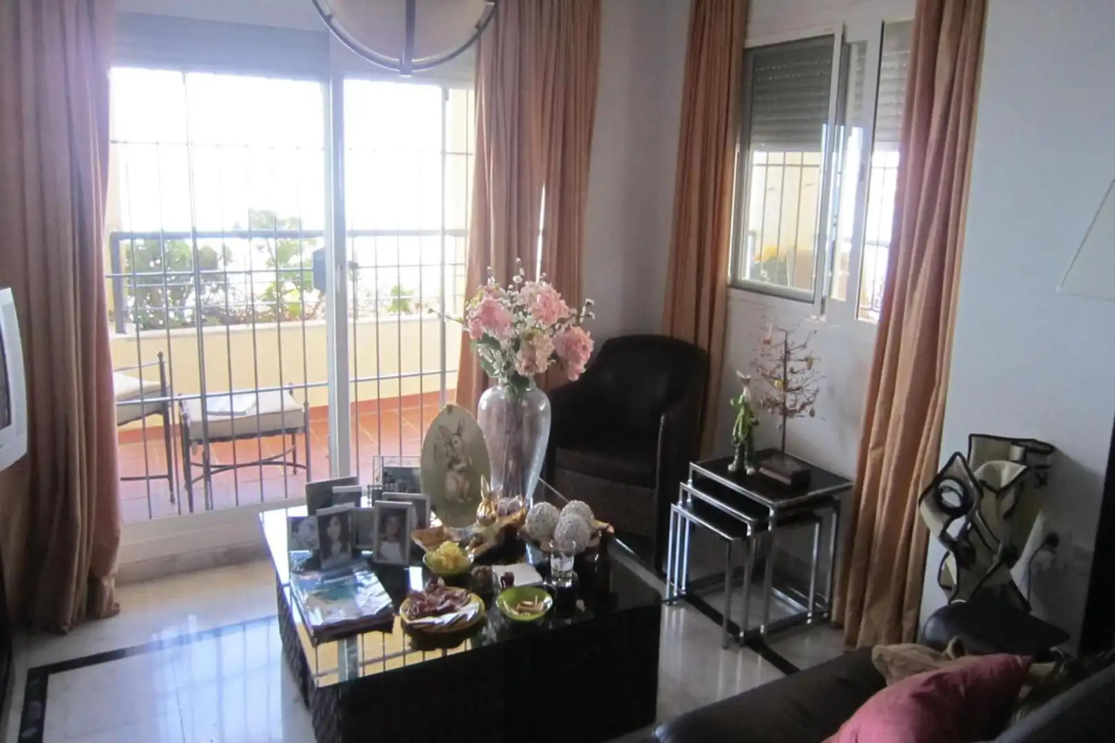 Wohnzimmer von Wohnungen zum Verkauf in Benalmádena mit Klimaanlage, Heizung und Terrasse
